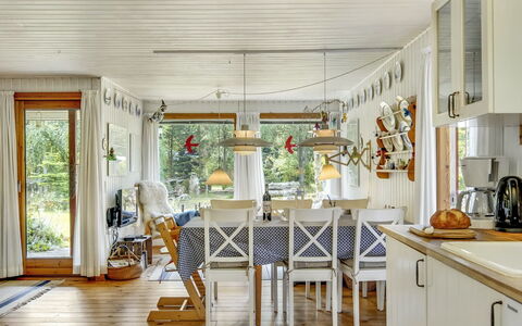 Naili - 750M from the Sea: Legna, Interior Design, Soffitto, Mobilia, Casa, Lampada, Sedia, Sala Da Pranzo, Villetta, Latifoglie