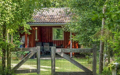 Naili - 750M from the Sea: Legna, Villetta, Casa, Area Rurale, Edifici Giardino, Log Cabin, Capannone, Giardino, Shade, Woodland