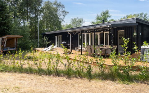 Thorlak - 860M from the Sea: Tetto, Casa, Lotto, Casa, Villetta, Estate, Edifici Giardino, Shade, Log Cabin, Landscaping