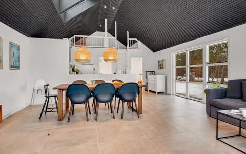 Haghbarth - 400M from the Sea: Tetto, Casa, Casa, Villetta, Raccordo, Estate, Driveway, Edifici Giardino, Cortile, Capannone