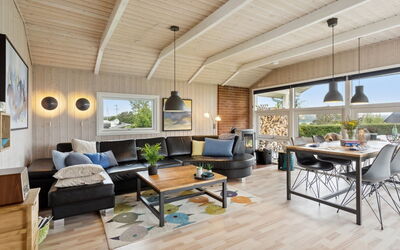 Hjalmsvider - 300M from the Sea