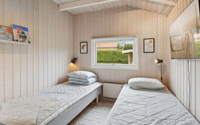 Hjalmsvider - 300M from the Sea