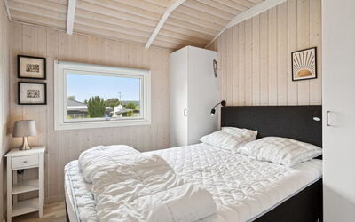 Hjalmsvider - 300M from the Sea