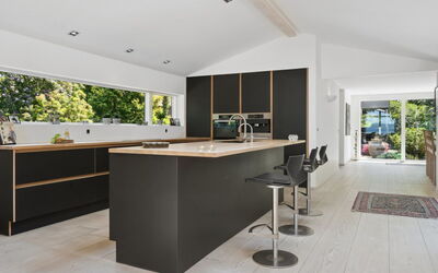 Kennet - 30M from the Sea