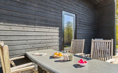 Filip - 1.2Km from the Sea: Tetto, Casa, Porta, Villetta, Shade, Raccordo, Cortile, Estate, Backyard