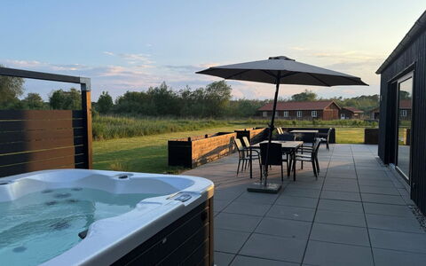 Asel - 350M from the Sea: Latifoglie, Piscina, Crepuscolo, Terrazza, Ricorrere