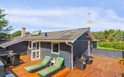 Wisti - 600M from the Sea: Blu, Legna, Tetto, Casa, Casa, Latifoglie, Deck, Villetta, Plank, Portico
