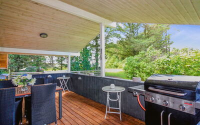 Wisti - 600M from the Sea
