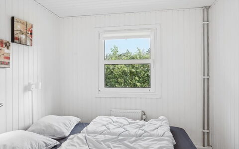 Ingebore - 700M from the Sea: Legna, Pavimento, Interior Design, Pavimentazione, Camera Da Letto, Soffitto, Casa, Camera, Letto, Bedding