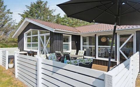 Ingebore - 700M from the Sea: Legna, Casa, Portico, Casa, Tetto, Raccordo, Porta, Villetta, Deck, Shade