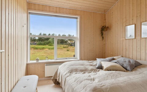 Sazdo - 1.1Km from the Sea: Legna, Camera Da Letto, Pavimentazione, Pavimento, Soffitto, Interior Design, Letto, Lenzuolo, Bedding, Camera