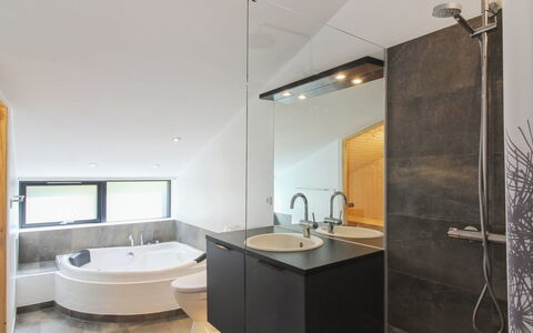 Kristiina - 500M from the Sea: Interior Design, Bagno, Pavimentazione, Idraulico Fixture, Pavimento, Soffitto, Lavello, Rubinetto, Controsoffitto, Lampada