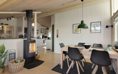 Fridhild - 875M from the Sea: Mobilia, Interior Design, Pavimentazione, Legna, Pavimento, Soffitto, Pavimento In Legno, Sedia, Tavolo, Illuminazione