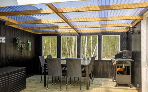 Tellervo - 1.5Km from the Sea: Legna, Casa, Portico, Deck, Latifoglie, Tetto, Color Legno, Pavimento In Legno, Eco Hotel