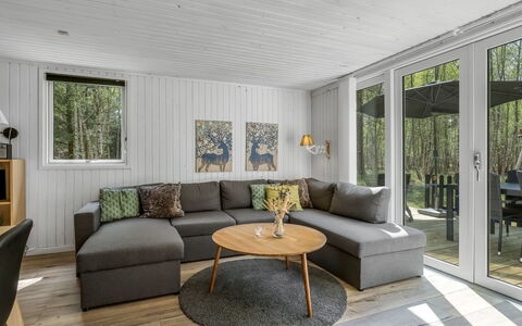 Tellervo - 1.5Km from the Sea: Legna, Casa, Portico, Deck, Latifoglie, Tetto, Color Legno, Pavimento In Legno, Eco Hotel