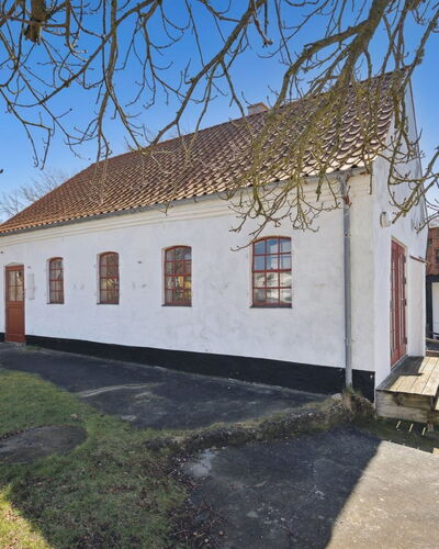Natalija - 100M from the Sea