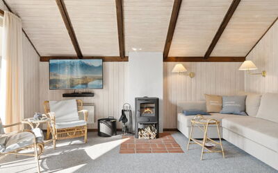 Irlin - 600M from the Sea
