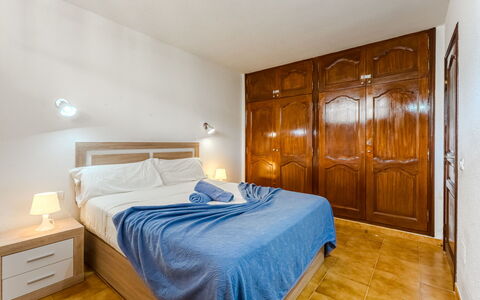 Puerto de Santiago 648: Pavimentazione, Legna, Pavimento, Mobilia, Interior Design, Camera Da Letto, Letto, Camera, Soffitto, Lenzuolo