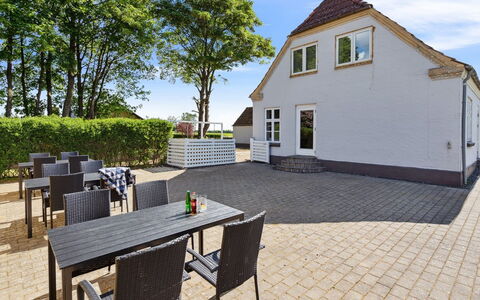 Essie - 20Km from the Sea: Legna, Tetto, Architettura, Casa, Casa, Villetta, Raccordo, Latifoglie, Pendenza, Estate