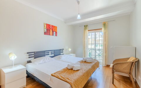 Sunny Beach Casa-M: Mobilia, Pavimento, Interior Design, Pavimentazione, Ricorrere, Appartamento, Sedia, Piscina, Eco Hotel, Mobili Da Esterno