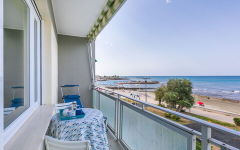 Massimo Beach House: Nube, Cielo, Pianta, Arecales, Shade, Albero, Costiera E Morfologie Oceanic, Tempo Libero, Impianto Terrestre, Barca