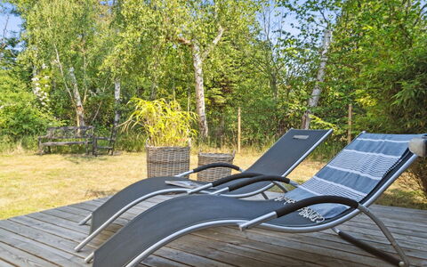 Thordgrim - 600M from the Sea: Mobili Da Esterno, Lettino, Sedia, Shade, Design, Latifoglie, Sedia A Sdraio, Alluminio, Piscina
