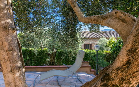 Casa Violella: Acqua, Cielo, Risorse Idriche, Pianta, Mondo, Nube, Albero, Urban Design, Alveo, Corpo D'Acqua
