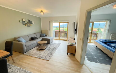 Remawe: Mobilia, Proprietà, Cornice, Tavolo, Divano, Legna, Comfort, Interior Design, Pavimento, Sedia