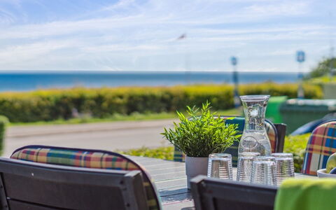 Helin - 100M from the Sea: Piscina, Resort Citta '