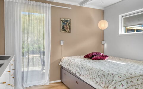 Hoat - 300M from the Sea: Mobilia, Interior Design, Letto, Camera Da Letto, Pavimentazione, Parete, Pavimento, Legna, Soffitto, Camera