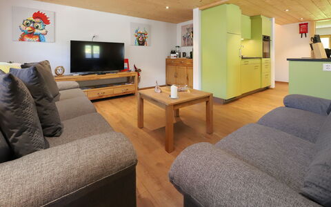 Chalet Engelshüs: Mobilia, Interior Design, Legna, Pavimentazione, Pavimento, Camera, Soffitto, Pavimento In Legno, Divano, Soggiorno