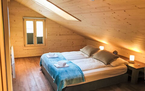 Chalet Engelshüs: Interior Design, Legna, Camera Da Letto, Pavimentazione, Pavimento, Letto, Mobilia, Soffitto, Camera, Casa