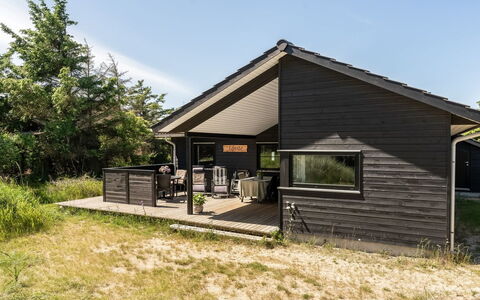 Annvy - 400M from the Sea: Legna, Casa, Tetto, Villetta, Casa, Raccordo, Area Rurale, Porta, Portico, Edifici Giardino