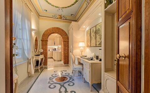 Charming Apartment Cartoni - Città Della Pieve, Um: Mobilia, Proprietà, Cornice, Tavolo, Sedia, Interior Design, Costruzione, Sala, Legna, Casa