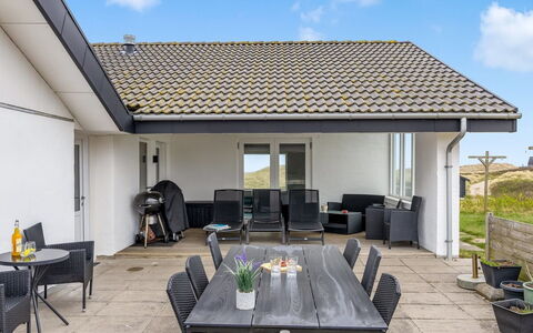 Hilmer - 180M from the Sea: Casa, Casa, Porta, Tetto, Villetta, Estate, Giardino, Shade, Raccordo, Cortile