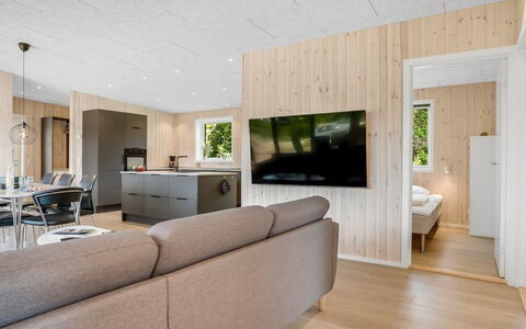 Florida - from the Sea: Pavimentazione, Interior Design, Legna, Soffitto, Pavimento, Camera, Soggiorno, Pavimento In Legno, Casa, Divano