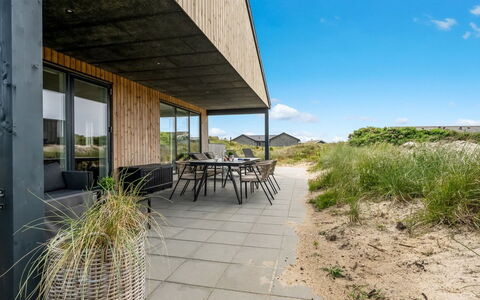 Waldar - from the Sea: Tetto, Casa, Casa, Villetta, Porta, Raccordo, Deck, Portico, Plank, Latifoglie