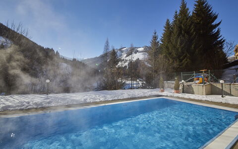 Viehhofen 100: Acqua, Cielo, Risorse Idriche, Piscina, Azzurro, Nube, Corpo D'Acqua, Costruzione, Paesaggio Naturale