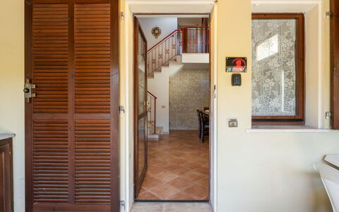 Villasimius 683: Proprietà, Costruzione, Porta, Cornice, Legna, Casa, Pavimento, Pavimentazione, Porta A Casa
