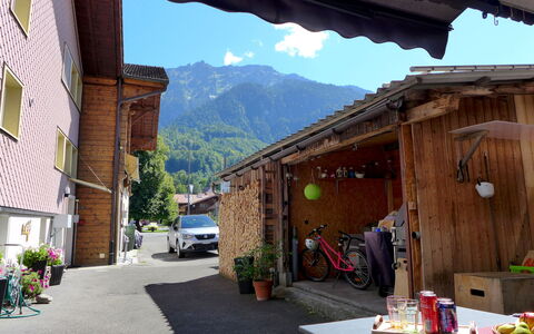 Tilia: Pianta, Cielo, Costruzione, Proprietà, Ruota, Montagna, Nube, Legna, Finestra