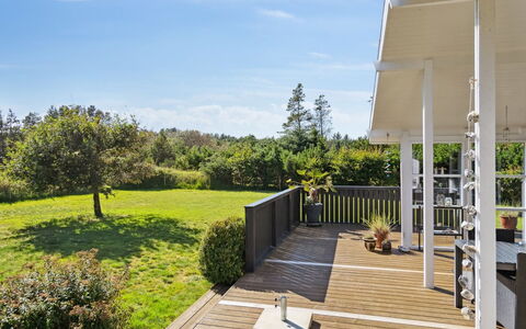 Ofelia - 2.5Km from the Sea: Tetto, Casa, Porta, Villetta, Shade, Raccordo, Cortile, Estate, Backyard