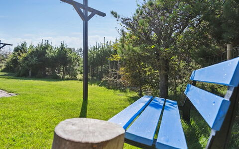 Ofelia - 2.5Km from the Sea: Tetto, Casa, Porta, Villetta, Shade, Raccordo, Cortile, Estate, Backyard