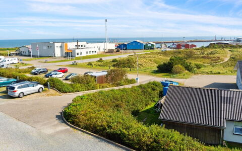Kimi - 100M from the Sea: Costruzione, Casa, Finestra, Casa, Tetto, Zona Residenziale, Arbusto, Villetta, Lotto