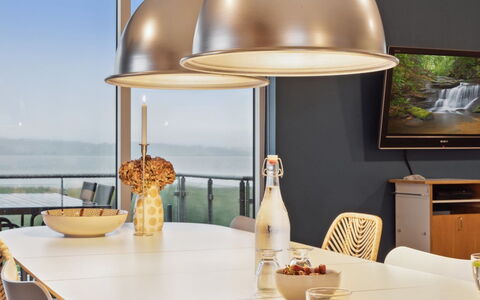 Berta - 70M to the Fjord: Interior Design, Mobilia, Lampada, Soffitto, Paralume, Lampadario, Lampada, Pianta Della Casa, Materiali Naturali, Soggiorno