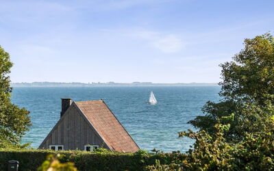 Algut - 75M from the Sea