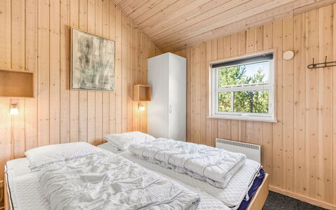 Rekke - 300M to the Fjord: Legna, Camera Da Letto, Casa, Latifoglie, Bedding, Letto, Color Legno, Plank, Telaio Del Letto, Congelamento