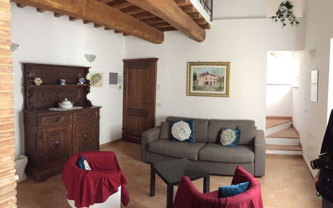 Villa Le Ripe - Gambassi Terme, Toscana: Proprietà, Mobilia, Cornice, Comfort, Costruzione, Interior Design, Divano, Legna, Soggiorno, Illuminazione