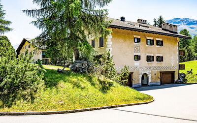 Pontresina 15: Costruzione, Finestra, Casa, Casa, Architettura, Zona Residenziale, Villetta, Area Rurale, Estate, Villaggio