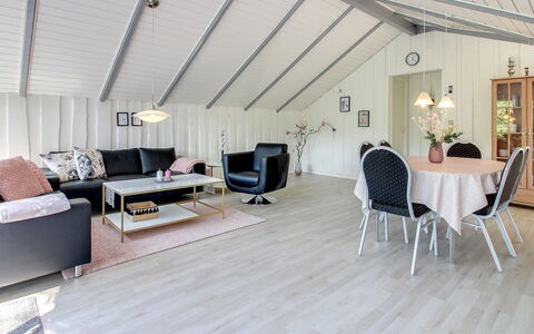 Arnsten: Legna, Pavimentazione, Soffitto, Interior Design, Pavimento In Legno, Pavimento, Mobilia, Casa, Soggiorno, Pavimento Laminato