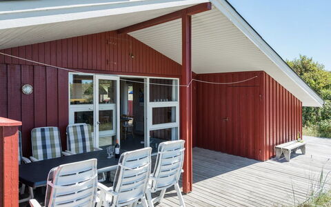 Kirsten - 800M from the Sea: Shade, Deck, Villetta, Portico, Latifoglie, Mobili Da Esterno, Plank, Sedia, Color Legno, Cortile
